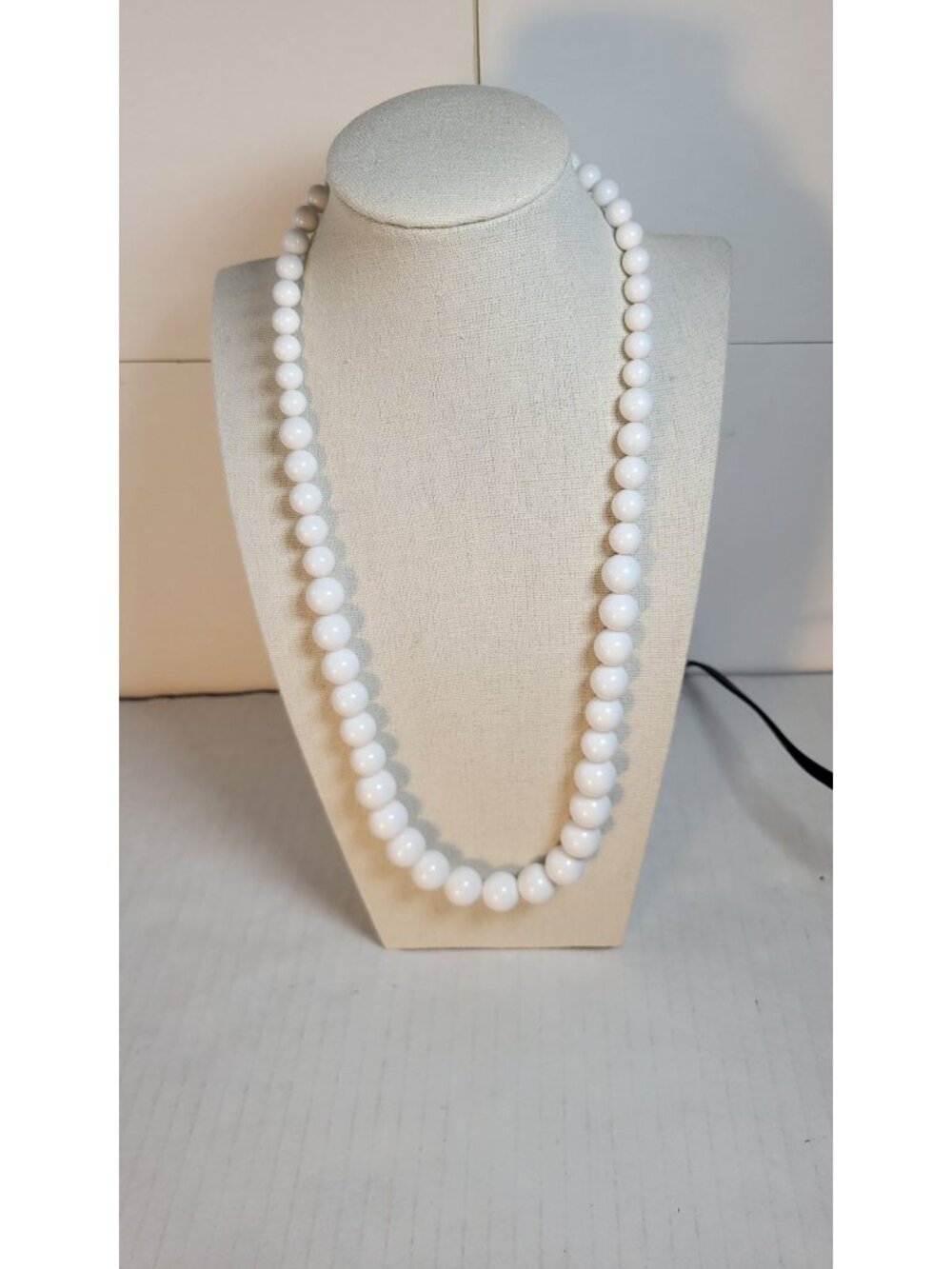 Napier Vintage Elegant White Beaded Necklace With Gold Clasp